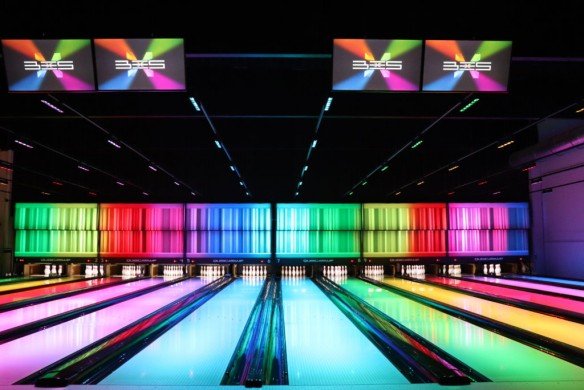Steengrillen, Bowlen, Bowlingbaan, Bowlingbaan reserveren, Kinderparty's, Discobowlen in Roeselare, West-Vlaanderen