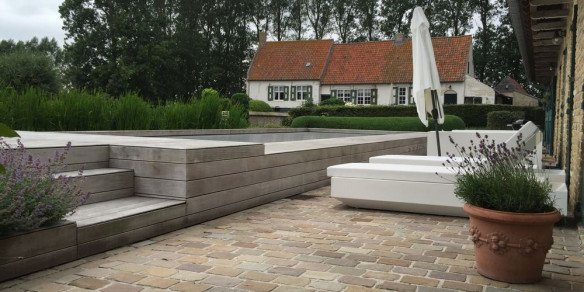 Tuinaanleg, Tuinwerken, Tuinonderhoud, Tuinrenovatie, Tuinontwerp, Aanleg van opritten, Aanleg van terrassen, Afsluitingen, Snoeien van bomen, Vellen van bomen in Veurne, West-Vlaanderen