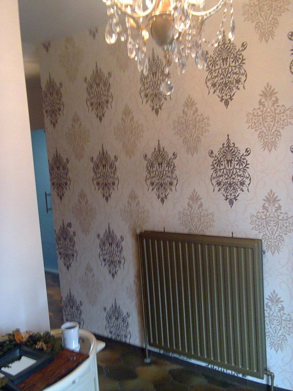Binnenschilderwerken, Buitenschilderwerken, Uitmuntende afwerking in behangwerken, Vakman in schilderwerken, Kleine gyprocwerken, Vloerbekleding, Tapijtvloeren, Linoleum, Gipswanden in gyproc, Plafonds in gyproc in Wellen, Limburg