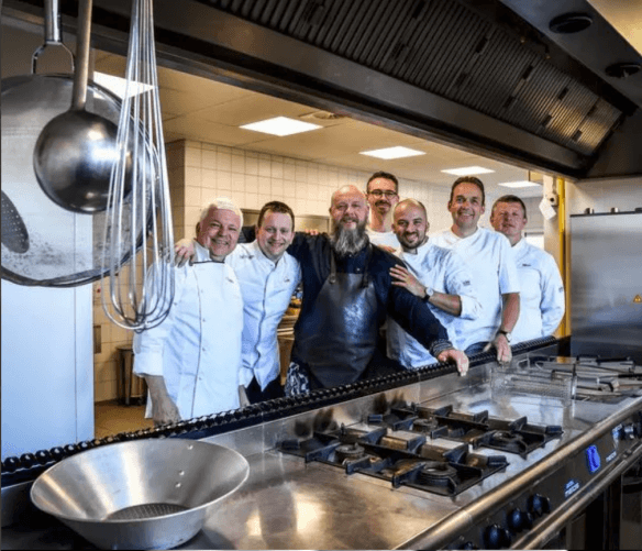 Trendy, Lunch, Diner, Verse frietjes, Groepsreserveringen, Restaurant met terras, Vleesgerechten, Visgerechten, Steak, Hip in Dendermonde, Oost-Vlaanderen
