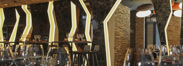 Aperitieven, Koude en warme dranken, Taps, Lunch, Diner, Frans Belgische gerechten, Restaurant met een buiten terras, Restaurant met een buiten bar, Vegetarische gerechten in Waregem, West-Vlaanderen
