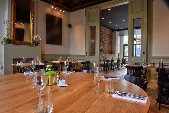 Restaurant met terras, Frans Belgische keuken, Fonduehuis, Restaurant huisdieren toegelaten, Menu Madeleine, Maandmenu, Lunch, Suggesties, Wijnkaart in Roeselare, West-Vlaanderen