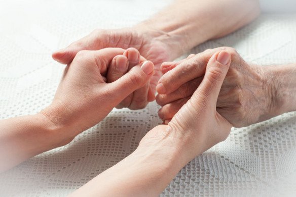 Verzorging aan huis, Verpleging aan huis, Zorg aan huis, Inspuitingen, Wondzorg, Hygiënische zorgen, Poortkatheters, Aanbrengen zalven, Aanbrengen oogdruppels, Sondevoeding in Deerlijk, West-Vlaanderen