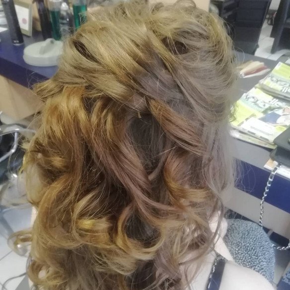 Dameskapsalon Menen, West-Vlaanderen
