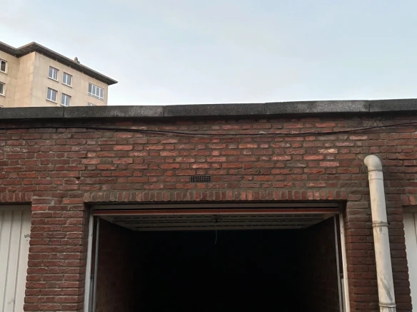 Gevelstenen vervangen Itegem, Antwerpen